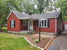 5519 Evergreen Ave in Portage, IN - Building Photo