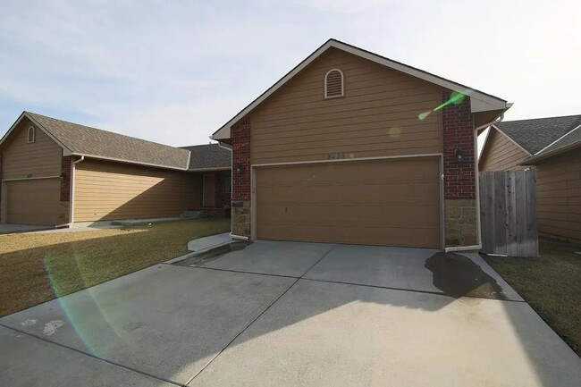 property at 5245 N Lycee Cir