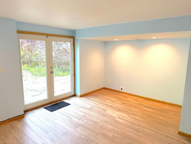 property at 1420 Riverside Ave