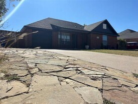 618 Oliver Ln in Waxahachie, TX - Building Photo