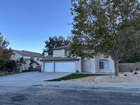 6836 Ave L- 10 in Lancaster, CA - Foto de edificio - Building Photo