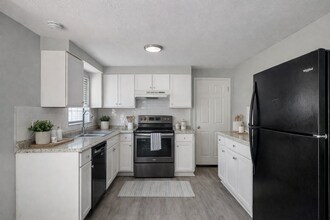 7740 Arble Dr in Jacksonville, FL - Building Photo - Building Photo