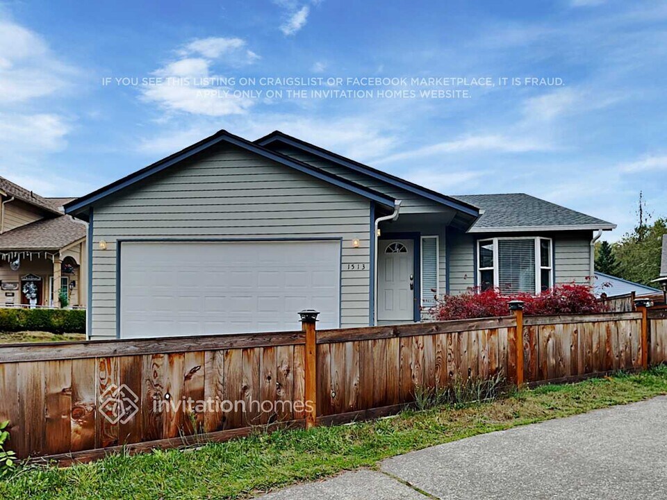 1513 Evanston Ct NE in Olympia, WA - Building Photo