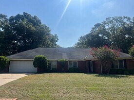 114 Windmere Dr in Enterprise, AL - Building Photo