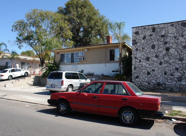 4027 Winona Ave in San Diego, CA - Building Photo - Building Photo