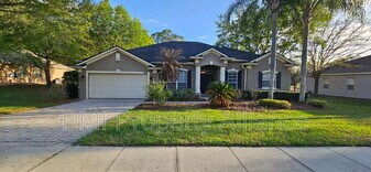 640 Brookfield Pl in Apopka, FL - Building Photo