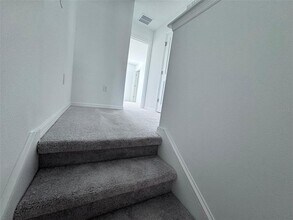 2032 Viewfinder St in Poinciana, FL - Building Photo - Building Photo