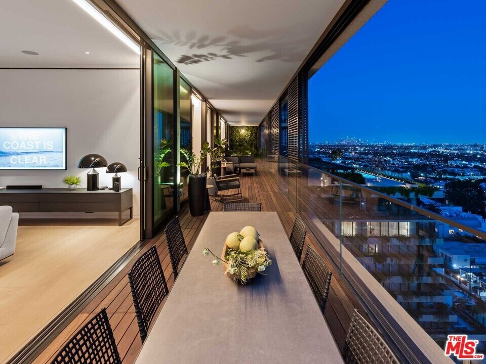 9040 W Sunset Blvd-Unit -1201 in West Hollywood, CA - Building Photo