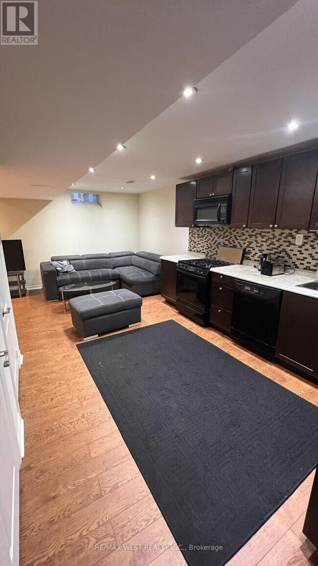 41 Cedar Springs Dr in Richmond Hill, ON - Building Photo - Building Photo