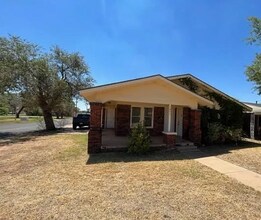 2401 21st St in Lubbock, TX - Building Photo - Building Photo