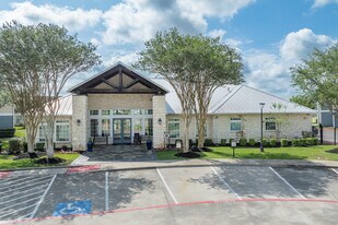 Residence at Lake Jackson in Lake Jackson, TX - Building Photo