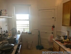 130 Englewood Ave in Boston, MA - Building Photo - Building Photo