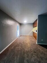 2131 Claremont Ln in Tallahassee, FL - Building Photo - Building Photo