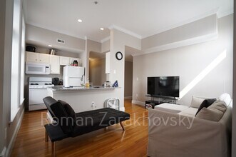 365 Washington St, Unit 202 in Boston, MA - Foto de edificio - Building Photo