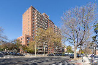 Chatterton Terrace Apartments in Bronx, NY - Building Photo - Building Photo