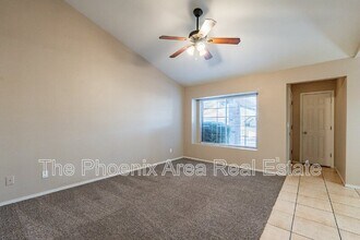 3206 E Calypso Ave in Mesa, AZ - Foto de edificio - Building Photo