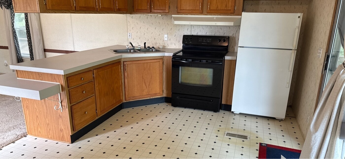 412 Schaal Rd in Lockesburg, AR - Building Photo