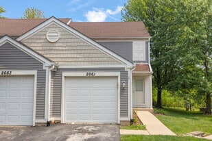 2661 Prairieview Ln S in Aurora, IL - Building Photo