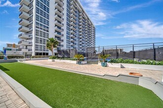 531 N Ocean Blvd in Pompano Beach, FL - Building Photo - Building Photo