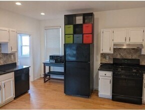 19 Cambria St in Somerville, MA - Building Photo - Building Photo