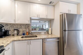 2950 N Palm Aire Dr in Pompano Beach, FL - Building Photo - Building Photo
