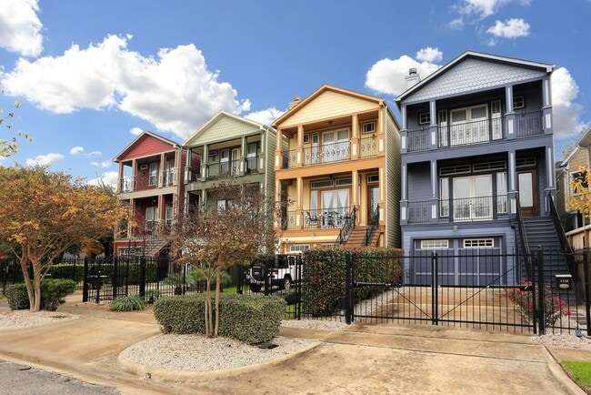 1138 Robbie St in Houston, TX - Building Photo - Building Photo