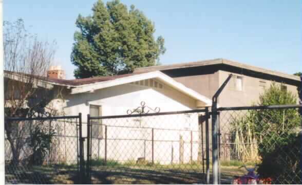 13007 6th St in Chino, CA - Building Photo