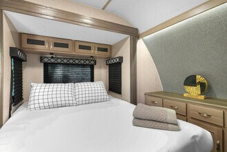 2014 Newman St in Orlando, FL - Building Photo - Building Photo