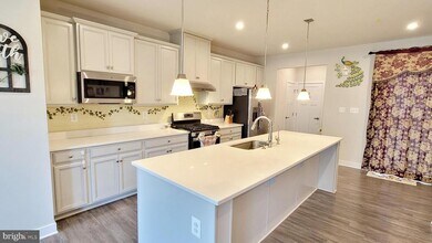 8667 Shady Pines Dr in Frederick, MD - Building Photo - Building Photo