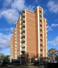 Kennedy Tower in Camden, NJ - Building Photo - Building Photo