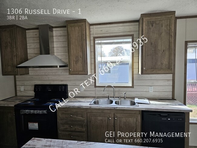 1306 Russell Dr photo'