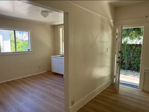 1528 Castillo St in Santa Barbara, CA - Building Photo - Building Photo