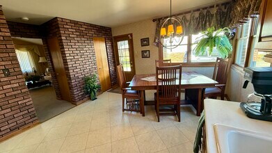 12913 Crestbrook Ct in Crestwood, IL - Building Photo - Building Photo