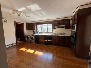 28 Wellesley St in Medford, MA - Building Photo - Building Photo