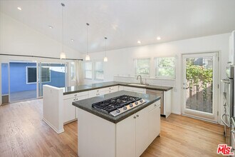 2808 Clune Ave in Los Angeles, CA - Building Photo - Building Photo
