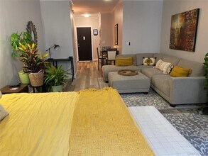 3 Hanover Square in New York, NY - Building Photo - Building Photo