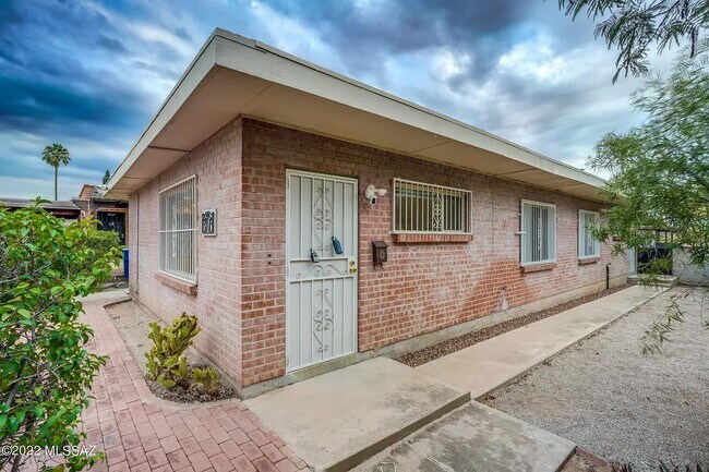 3173 E Terra Alta Blvd, Unit 1 in Tucson, AZ - Building Photo - Building Photo