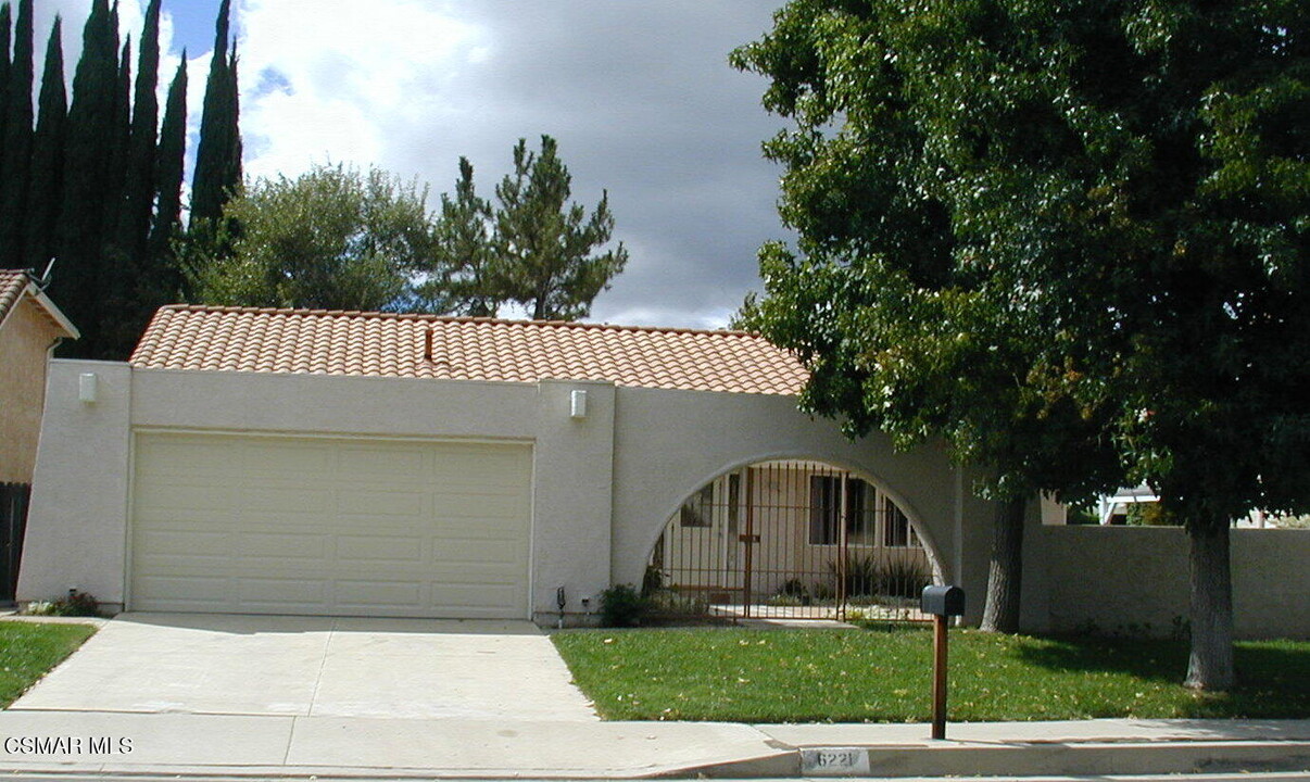 6221 Feral Ave in Agoura Hills, CA - Building Photo