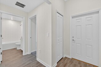 33670 Sky Blossom Cir in Leesburg, FL - Building Photo - Building Photo