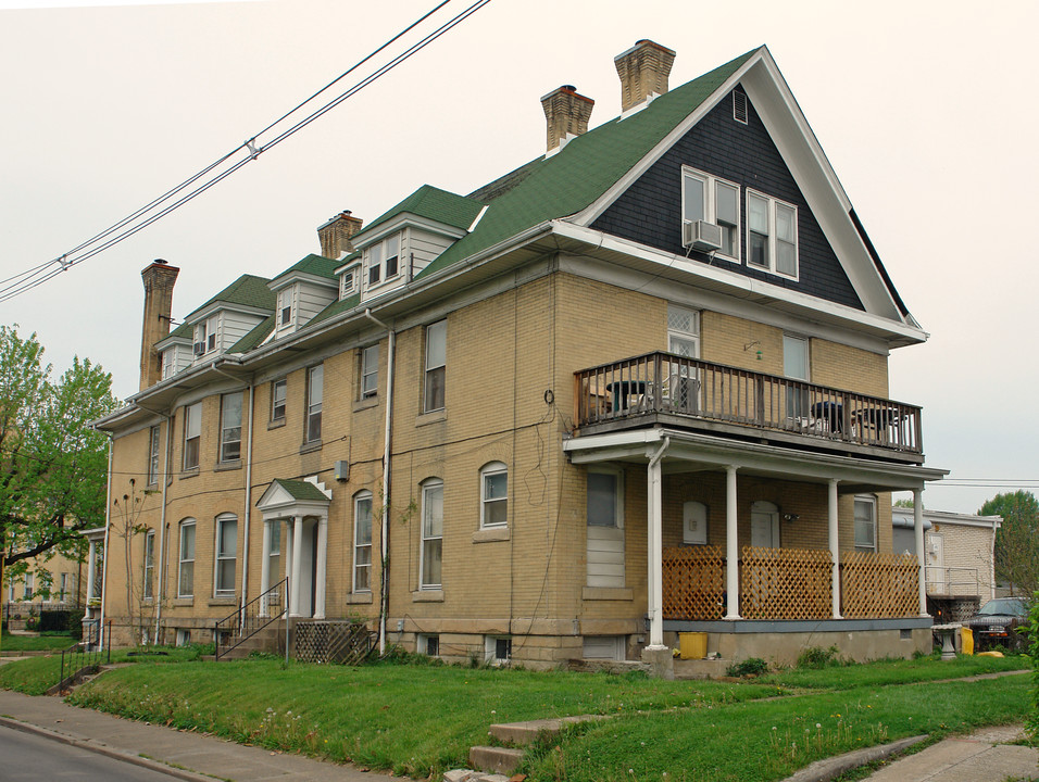 101 Morris St in Charleston, WV - Building Photo