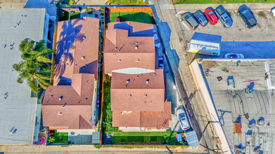 24 W Louise St in Long Beach, CA - Building Photo - Building Photo