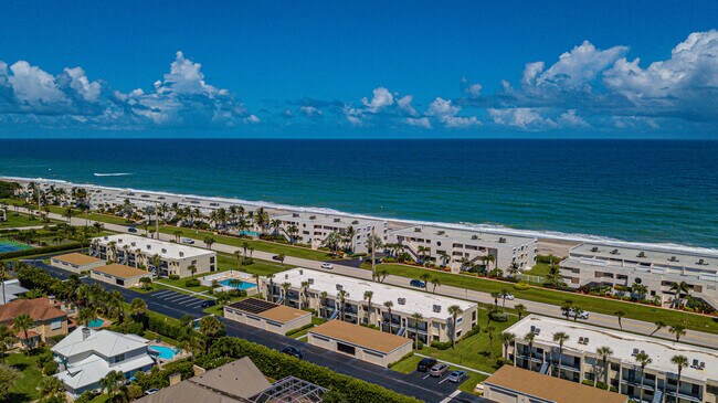 2050 Atlantic St in Melbourne Beach, FL - Building Photo - Building Photo
