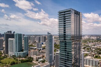 Elysee Miami in Miami, FL - Building Photo - Building Photo