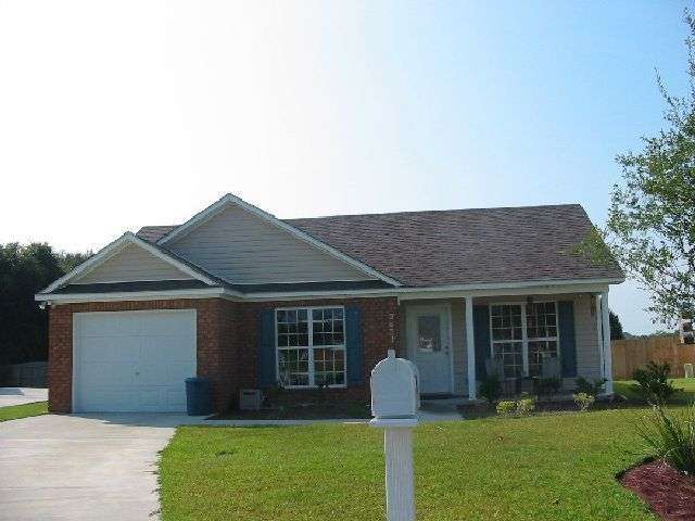 3931 Lillian Guest Cir in Valdosta, GA - Building Photo
