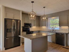 819 Fruitville Pike in Manheim, PA - Foto de edificio - Building Photo