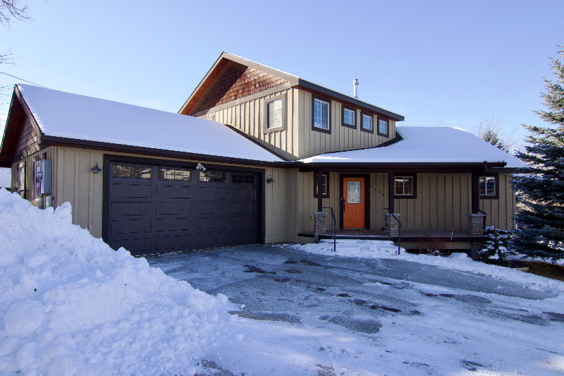 2232 Sourdough Rd in Bozeman, MT - Building Photo