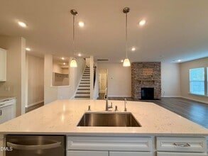 3606 Autumn Creek Dr in Fuquay Varina, NC - Building Photo - Building Photo