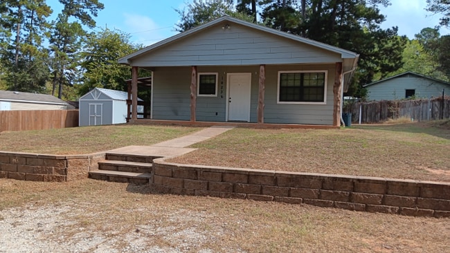 14236 E Ravine Run in Willis, TX - Foto de edificio - Building Photo