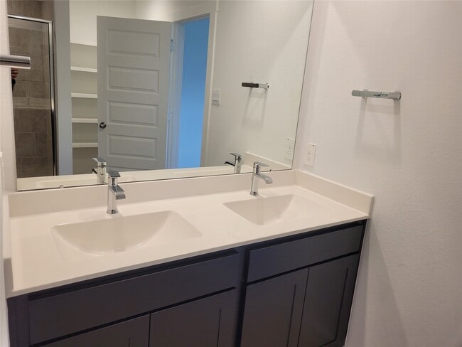 property at 4951 Pne Hvn Ln