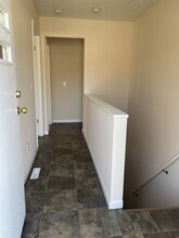 310 Galvin Rd N, Unit 3 in Bellevue, NE - Foto de edificio - Building Photo